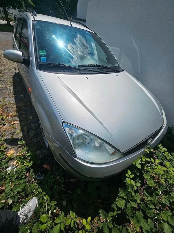 Gebraucht 2002 Ford Focus Kombi | 2.000 € - Bild 1/4