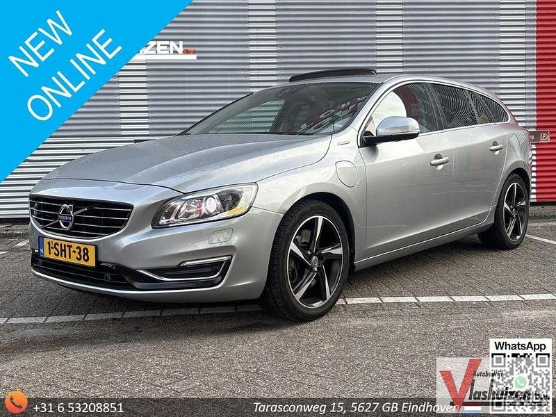 Grau Gebraucht 2013 Volvo V60 Summum Kombi | 7.350 € (Superpreis) - Bild 1/4
