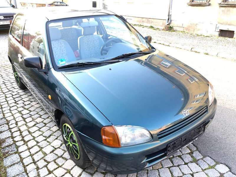 Grün Gebraucht 1998 Toyota Starlet Kleinwagen | 3.740 € - Bild 1/4