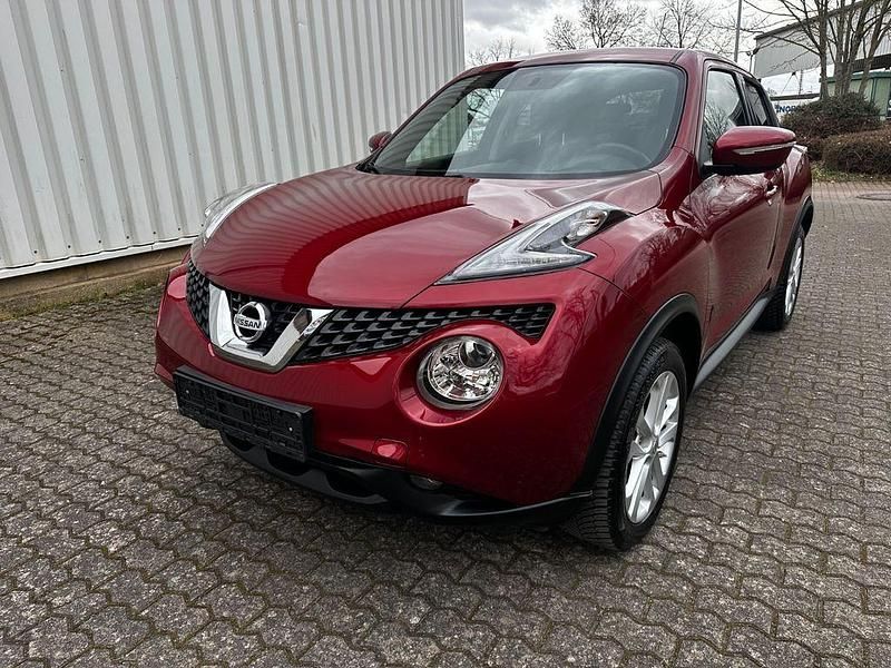 Gebraucht Nissan Juke Acenta 116 PS (85 kW) 2016 Rot SUV