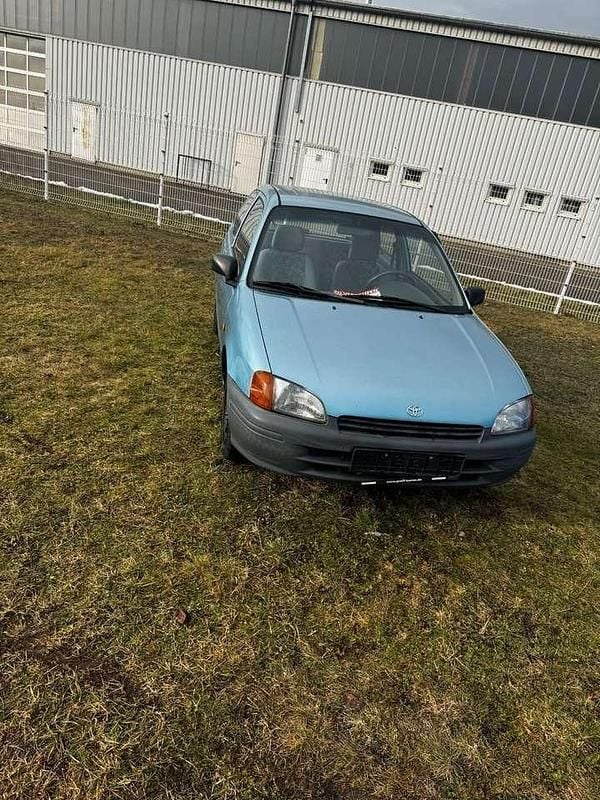 Gebraucht Toyota Starlet 75 PS (55 kW) 1998 Blau Kleinwagen