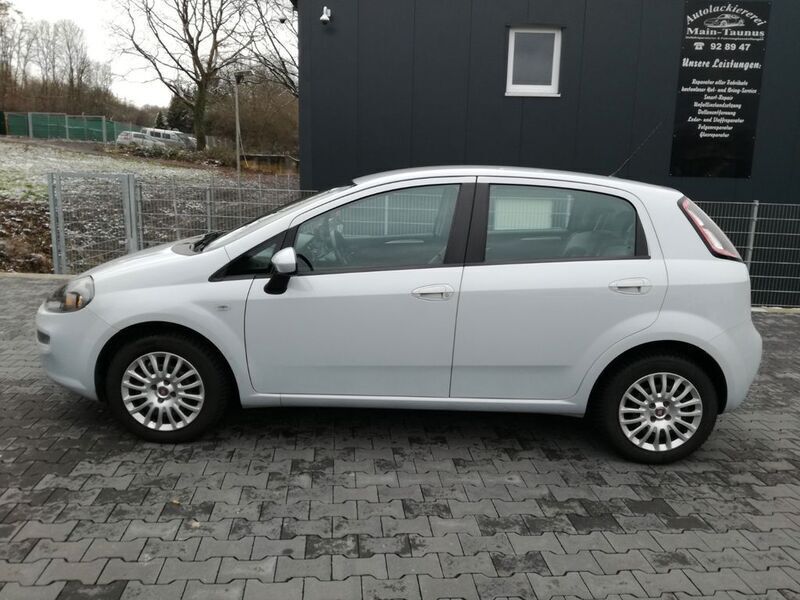 Weiß Gebraucht 2012 Fiat Grande Punto Kleinwagen | 5.000 € (Teuer) - Bild 1/4