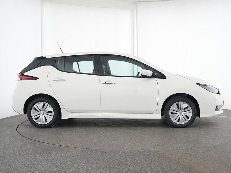 Gebraucht Nissan Leaf 110 kW (150 PS) 2022 Weiß Kleinwagen