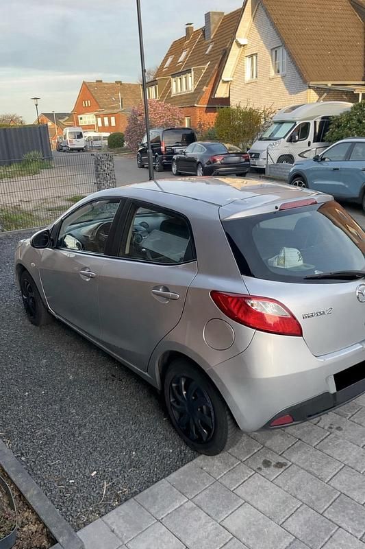Gebraucht Mazda 2 86 PS (63 kW) 2012 Grau Kleinwagen