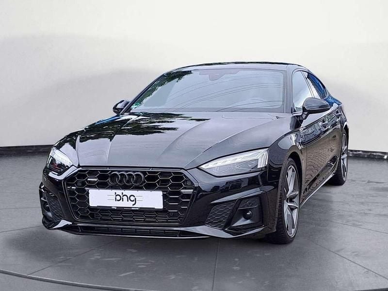 Mythosschwarz metallic Gebraucht 2025 Audi A5 S-Line Coupé | 51.690 € (Superpreis) - Bild 1/4
