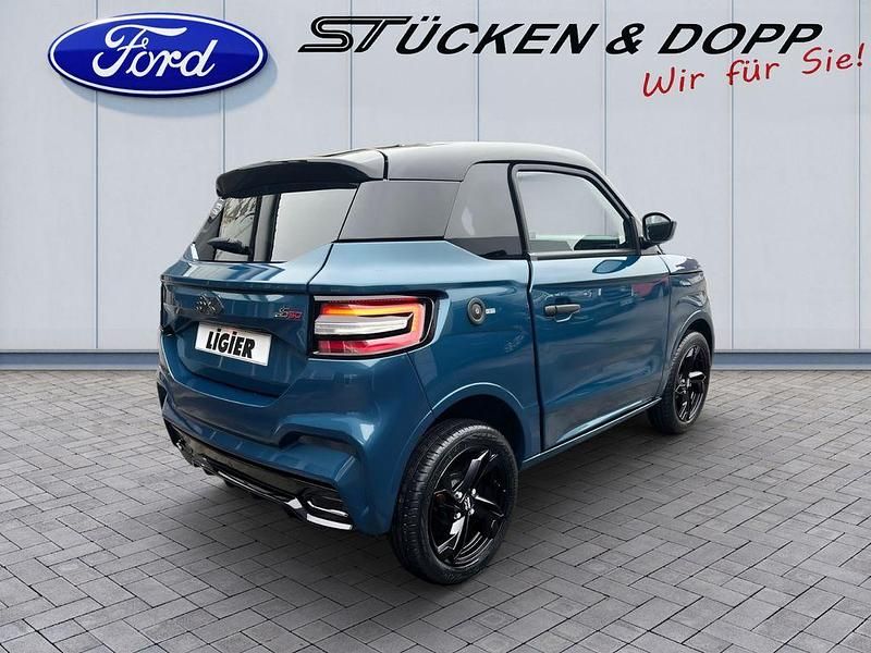 Ny Ligier JS50 2025 Blå Halvkombi