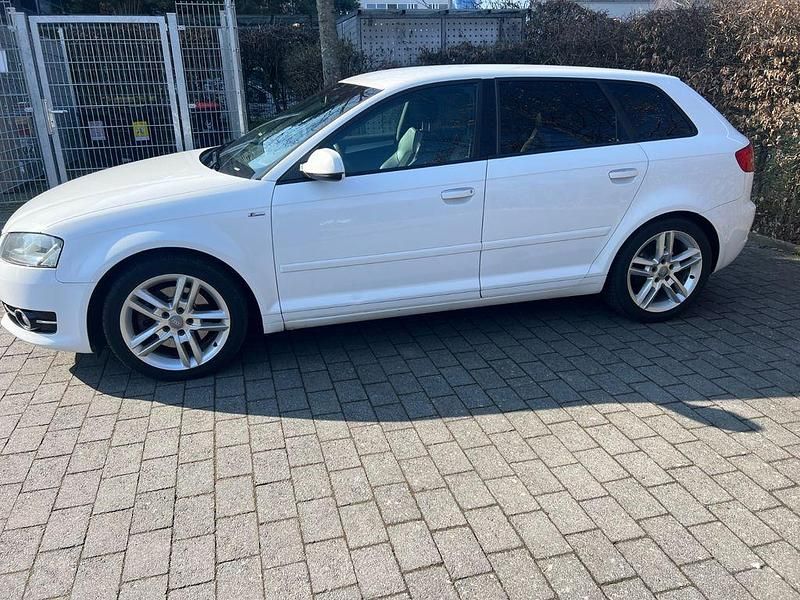 Gebraucht Audi A3 S-Line 200 PS (147 kW) 2012 Weiß Kleinwagen