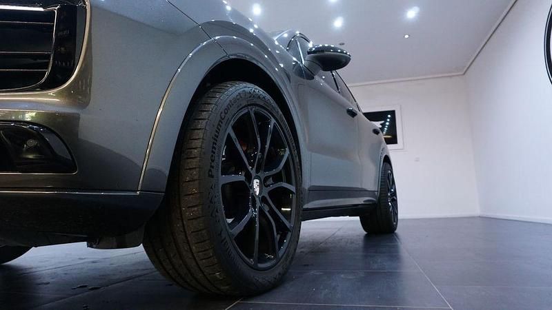 Gebraucht Porsche Cayenne Basis 340 PS (250 kW) 2019 Grau SUV