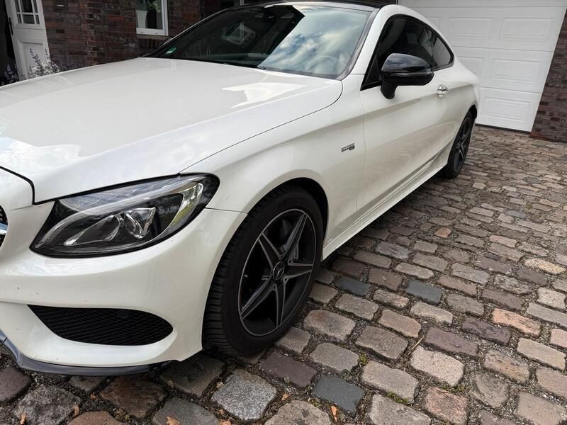 Weiß Gebraucht 2017 Mercedes C43 AMG AMG Coupé | 33.500 € (Guter Preis) - Bild 1/4