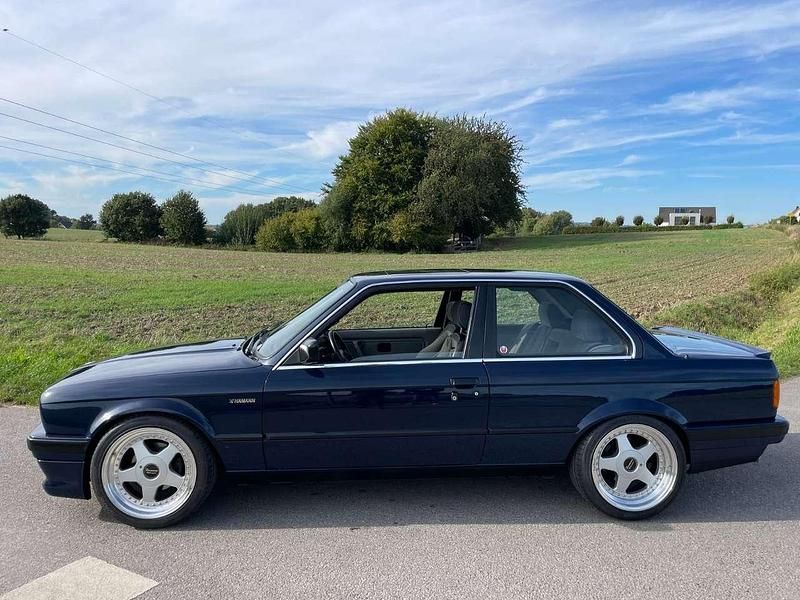 Gebraucht BMW 325 Performance 200 PS (147 kW) 1987 Blau Coupé