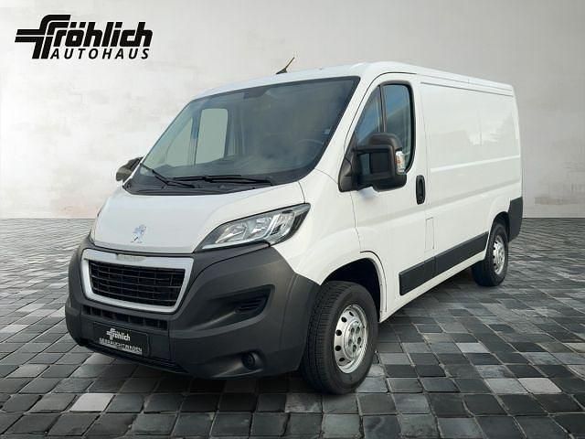 Weiß Gebraucht 2021 Peugeot Boxer Premium Van | 19.990 € (Fairer Preis) - Bild 1/4