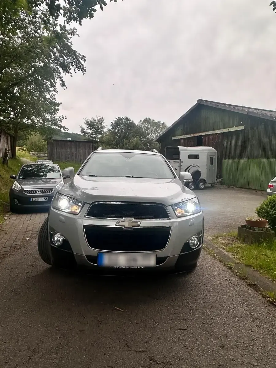 Gebraucht Chevrolet Captiva 184 PS (135 kW) 2012 Silber SUV