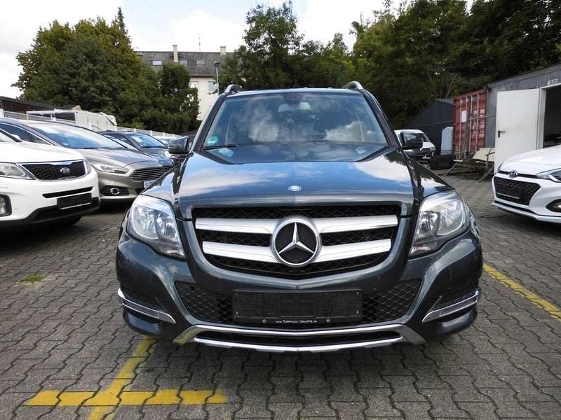 Grau Gebraucht 2015 Mercedes GLK220 SUV | 12.900 € (Superpreis) - Bild 1/4