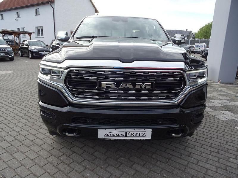 Gebraucht Dodge Ram Limited 264 PS (194 kW) 2024 Diamond black (metallic) Abholung