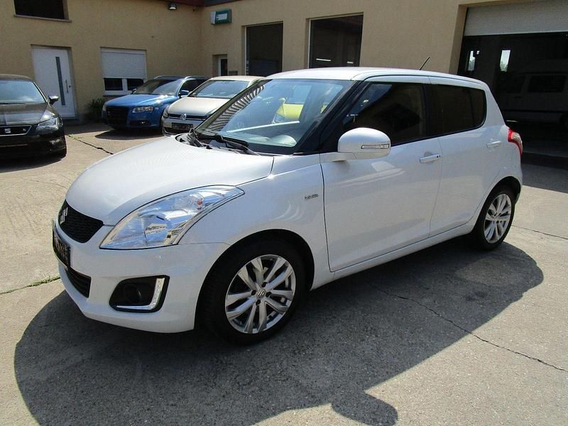 Weiß Gebraucht 2014 Suzuki Swift Kleinwagen | 5.090 € (Fairer Preis) - Bild 1/4