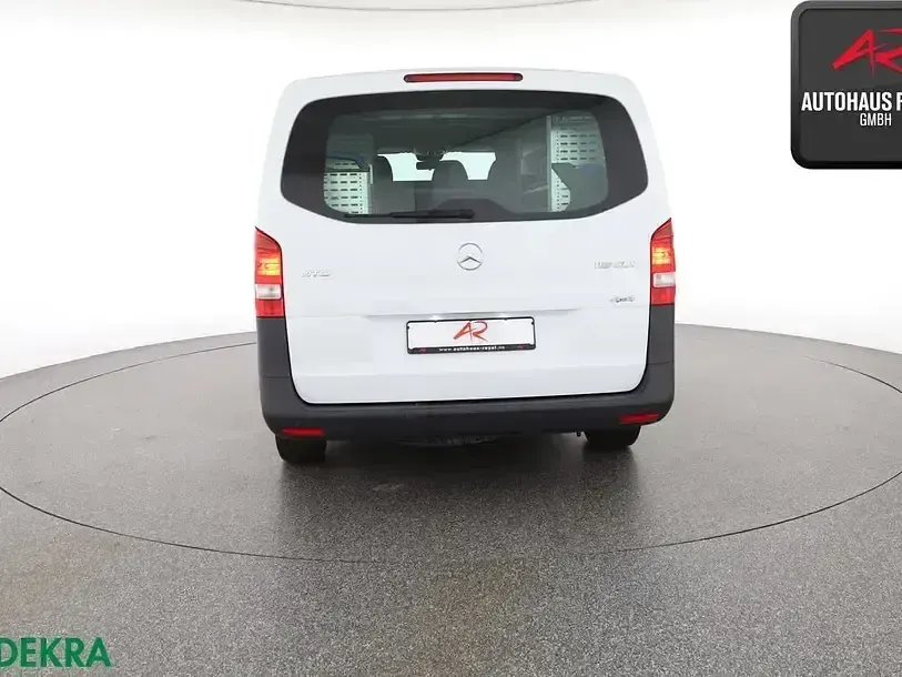 Gebraucht Mercedes Vito 163 PS (119 kW) 2021 Arktikweiss Van