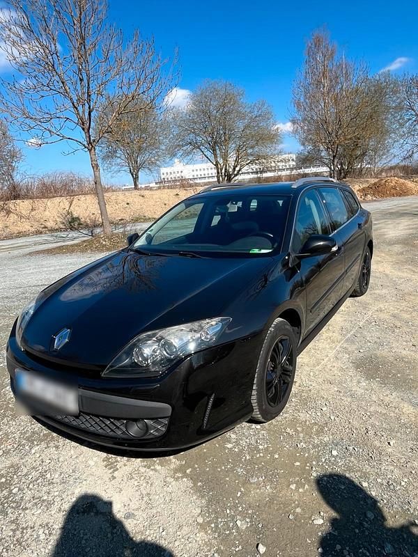 Gebraucht Renault Laguna III 110 PS (80 kW) 2010 Schwarz Limousine