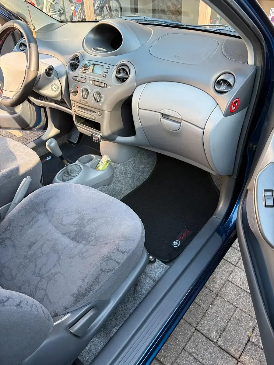 Gebraucht Toyota Yaris 86 PS (63 kW) 2002 Kleinwagen