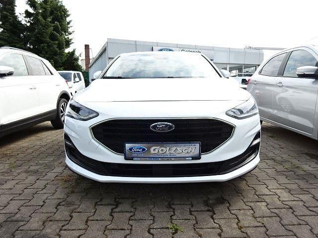 Gebraucht Ford Focus Cool & Connect 155 PS (114 kW) 2022 Frozen white Limousine