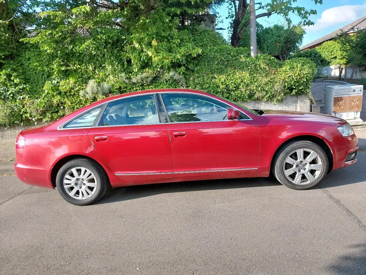 Gebraucht Audi A6 190 PS (139 kW) 2010 Rot Limousine