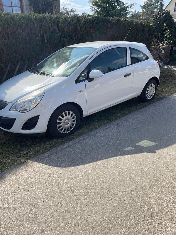 Gebraucht Opel Corsa Selection 69 PS (50 kW) 2012 Weiß Kleinwagen