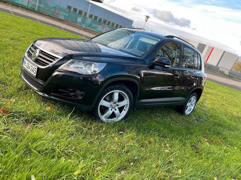 Schwarz Gebraucht 2008 VW Tiguan SUV | 6.550 € (Fairer Preis) - Bild 1/4