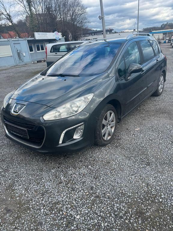 Gebraucht Peugeot 308 SW Active 111 PS (81 kW) 2012 Grau Kombi