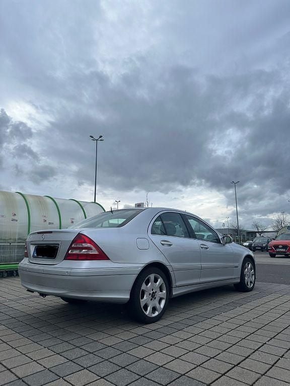 Gebraucht Mercedes C350 Elegance 272 PS (200 kW) 2005 Silber Limousine