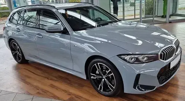 Gebraucht BMW 330 M Sport 245 PS (180 kW) 2025 Grau Limousine