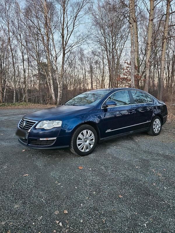 Gebraucht VW Passat Highline 150 PS (110 kW) 2005 Blau Limousine