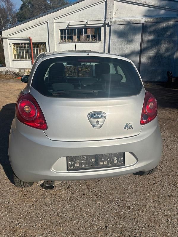 Gebraucht Ford Ka 70 PS (51 kW) 2009 Silber Kleinwagen