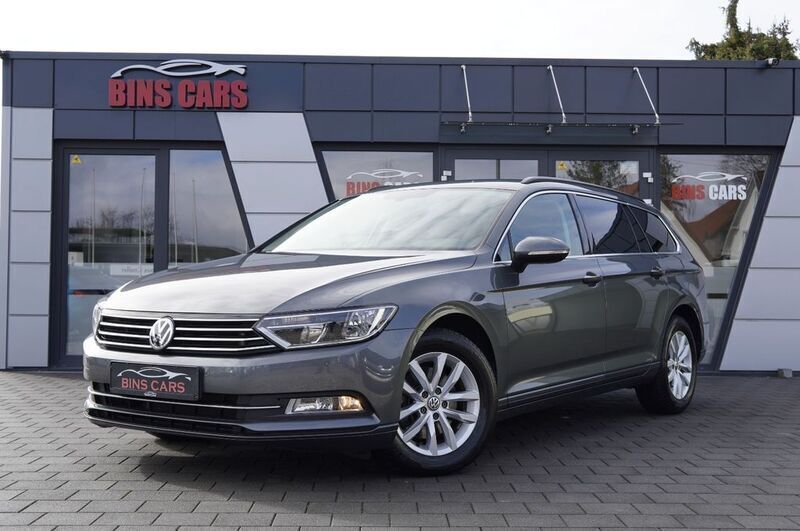 Grau Gebraucht 2016 VW Passat Comfortline Kombi | 17.990 € (Fairer Preis) - Bild 1/4