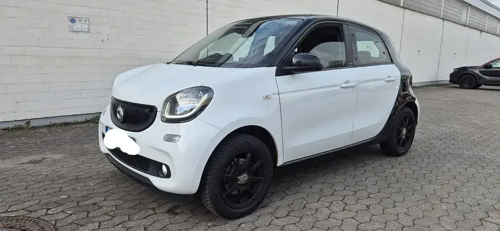 Usata Smart ForFour 90 CV (66 kW) 2016 Nero Utilitaria