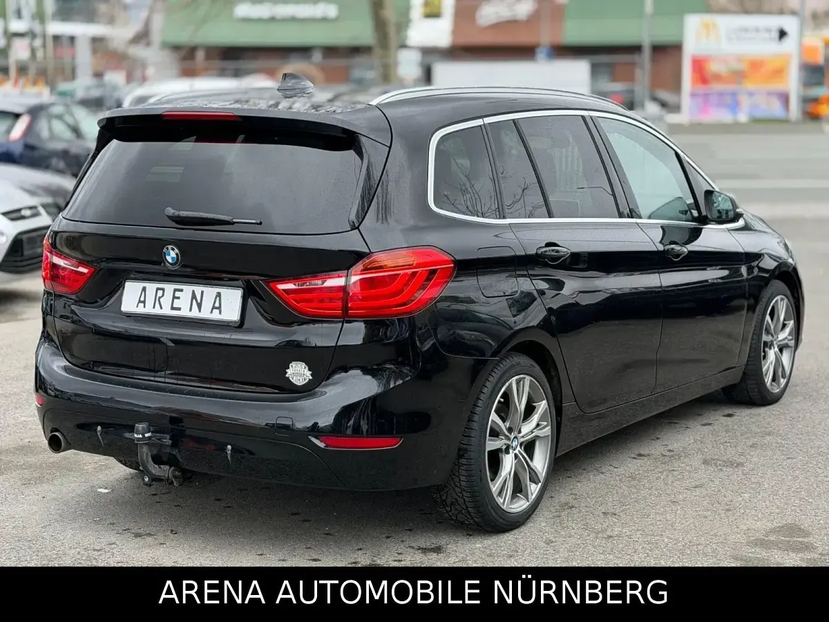 Gebraucht BMW 218 Gran Tourer Advantage 150 PS (110 kW) 2016 Schwarz Van / Kleinbus