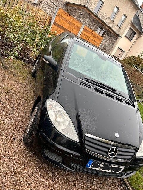 Schwarz Gebraucht 2006 Mercedes A150 Classic Van / Kleinbus | 1.100 € (Superpreis) - Bild 1/4