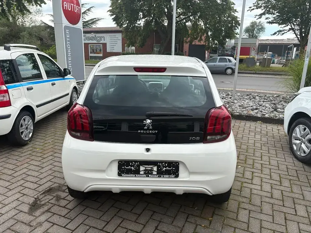 Gebraucht Peugeot 108 Active 69 PS (50 kW) 2015 Kleinwagen