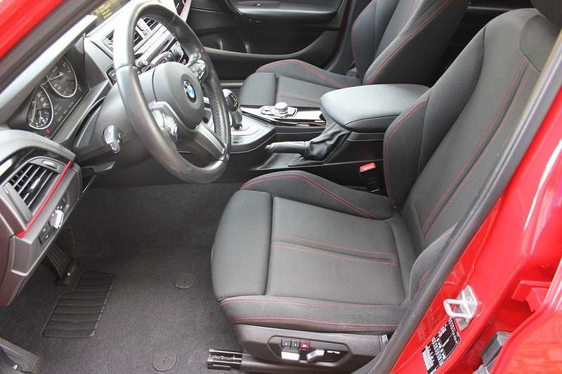 Gebraucht BMW 120 Sport Line 184 PS (135 kW) 2017 Rot Kleinwagen