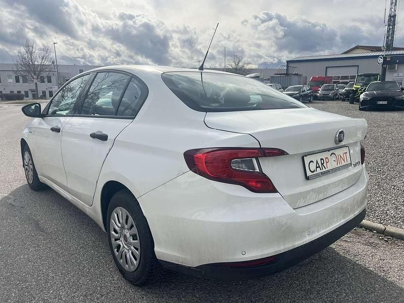 Gebraucht Fiat Tipo 95 PS (69 kW) 2016 Weiß Limousine