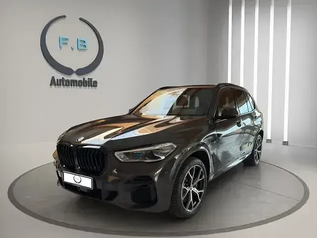 Gebraucht BMW X5 M Sport 340 PS (250 kW) 2023 Dravitgrau metallic (c36) SUV