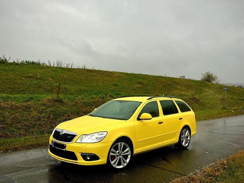 Gelb Gebraucht 2013 Skoda Octavia RS Kombi | 7.390 € (Superpreis) - Bild 1/4