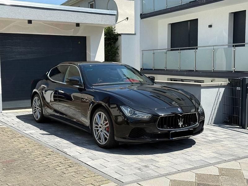 Schwarz Gebraucht 2016 Maserati Ghibli Coupé | 26.490 € (Fairer Preis) - Bild 1/4