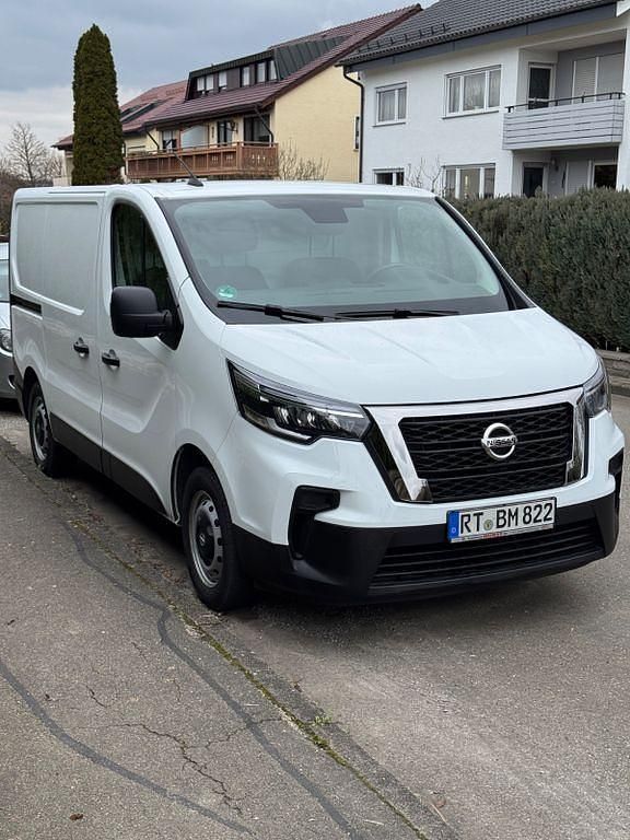 Gebraucht Nissan Primastar 110 PS (80 kW) 2022 Schwarz Van / Kleinbus