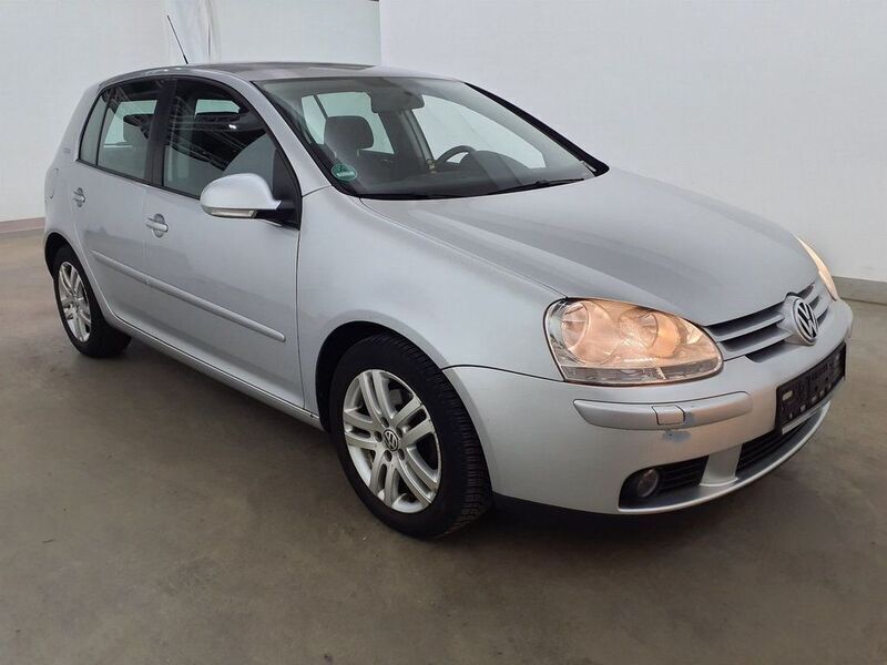 Reflexsilber metallic Gebraucht 2006 VW Golf V Goal Limousine | 4.444 € (Etwas zu teuer) - Bild 1/4
