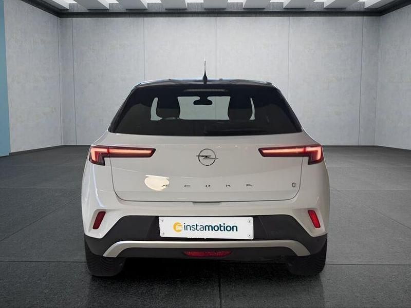 Gebraucht Opel Mokka-e Ultimate 100 kW (136 PS) 2022 Weiß SUV