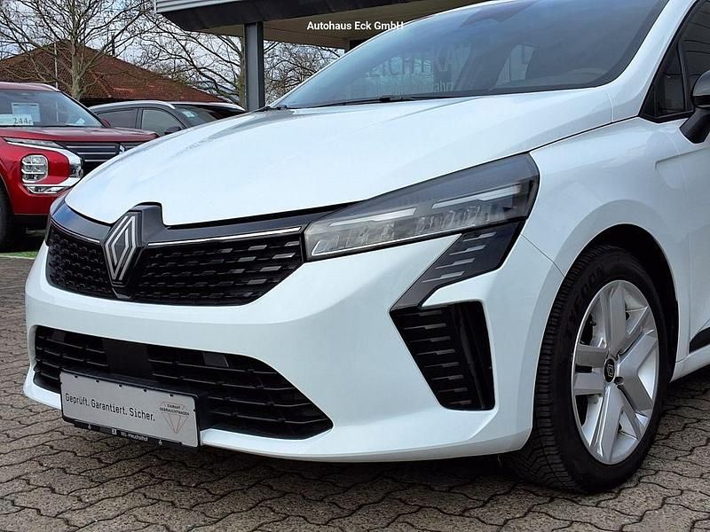 Gebraucht Renault Clio V Evolution 90 PS (66 kW) 2024 Weiß Limousine