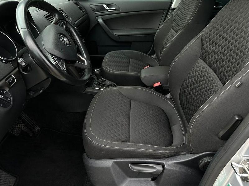 Gebraucht Skoda Yeti Drive 150 PS (110 kW) 2017 Silber SUV