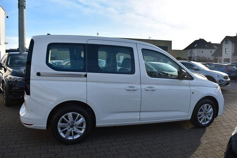 Neu VW Caddy Family 122 PS (89 kW) 2025 Weiß Van / Kleinbus