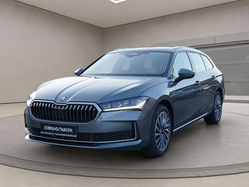 Graphite grau metallic Gebraucht 2024 Skoda Superb LAURIN & KLEMENT Kombi | 44.250 € (Superpreis) - Bild 1/4