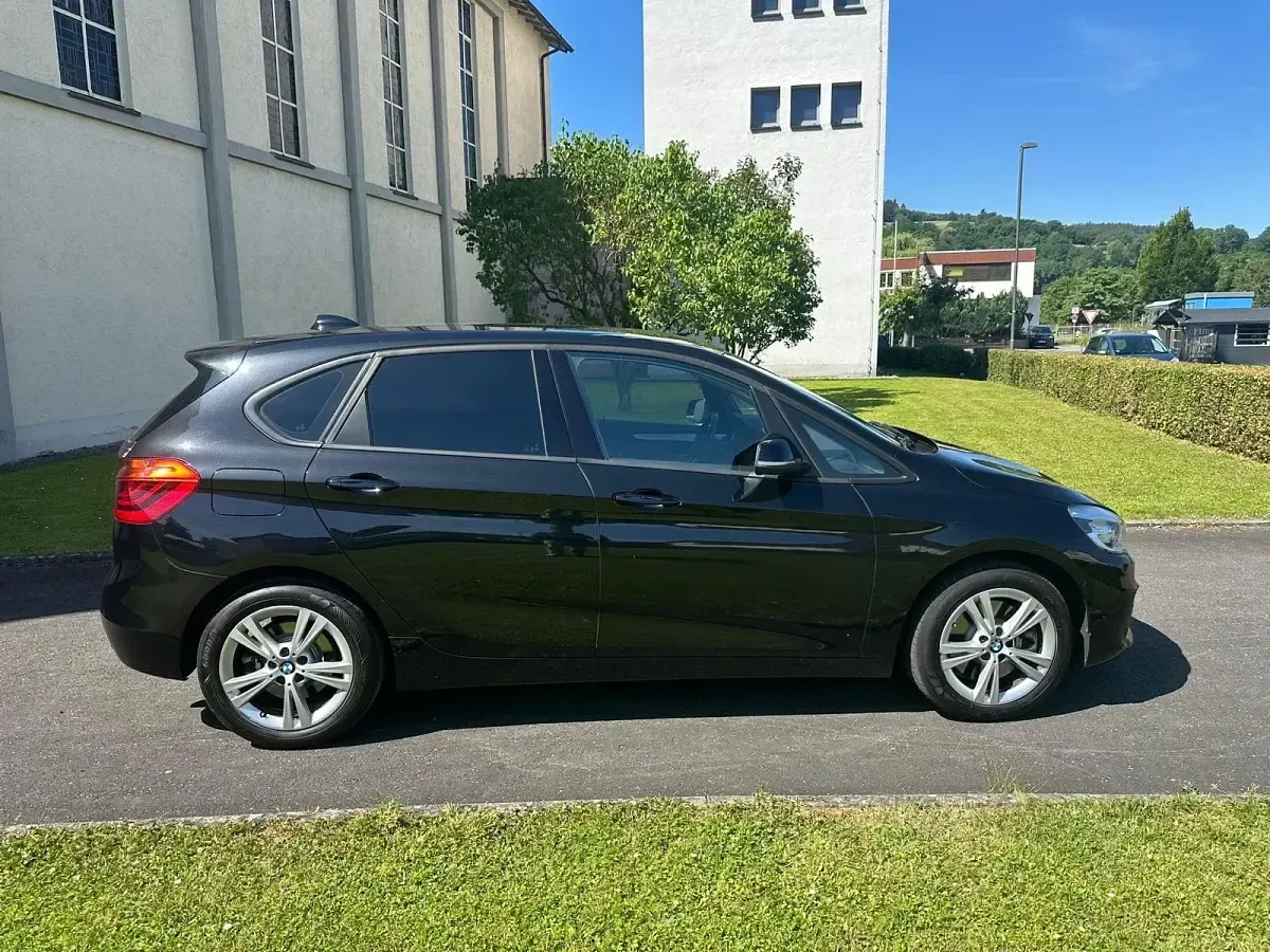 Gebraucht BMW 225 231 PS (169 kW) 2015 Schwarz Kombi