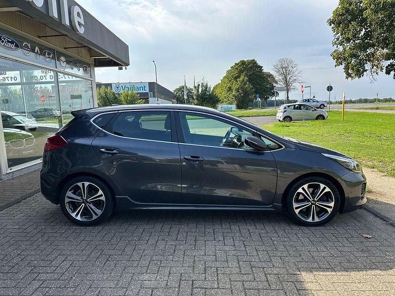 Gebraucht Kia Ceed GT-Line 136 PS (100 kW) 2016 Dark gun metal Kleinwagen